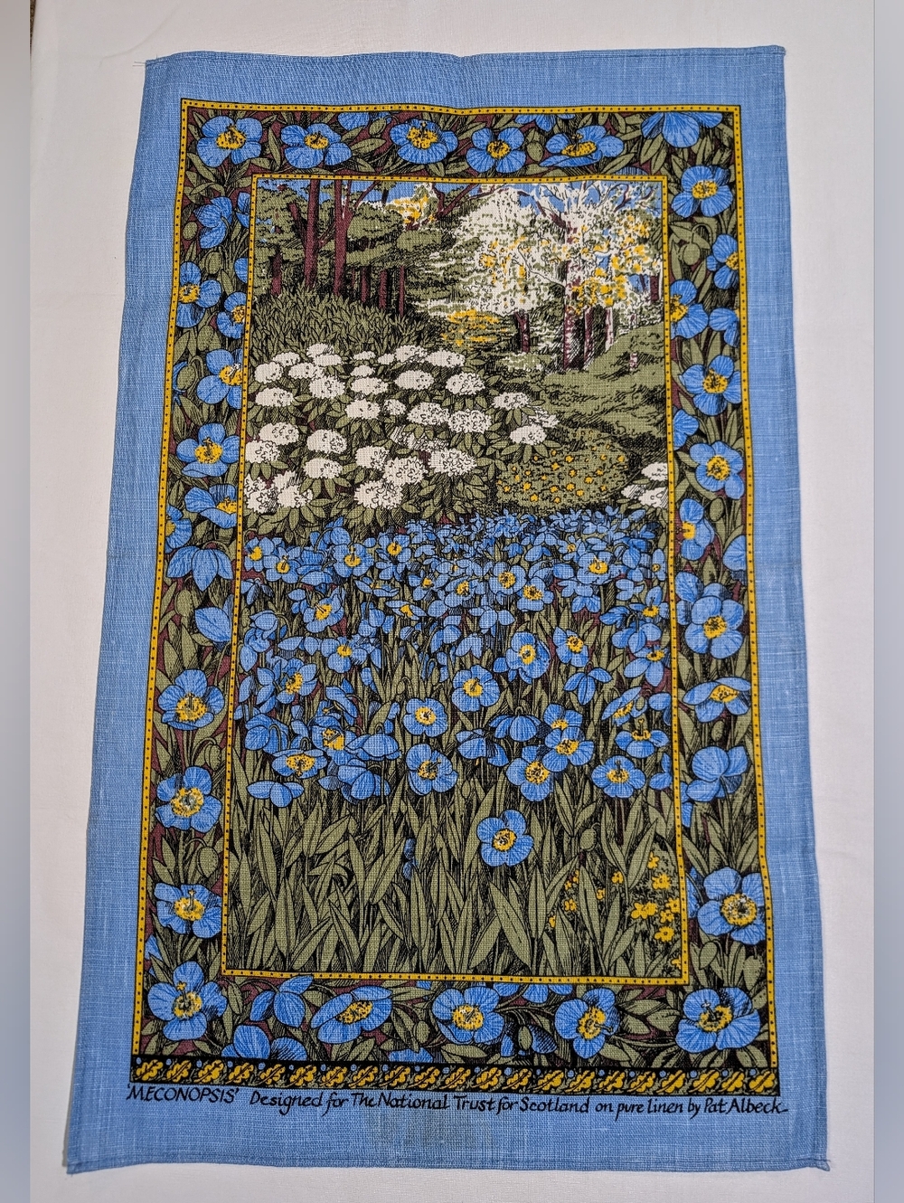 Vintage Pat Albeck Irish Linen Tea Towel – “Meconopsis” | National Trust NWOT